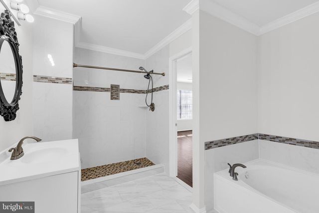 7651 SOUTHERN OAK DR, Springfield, VA 22153