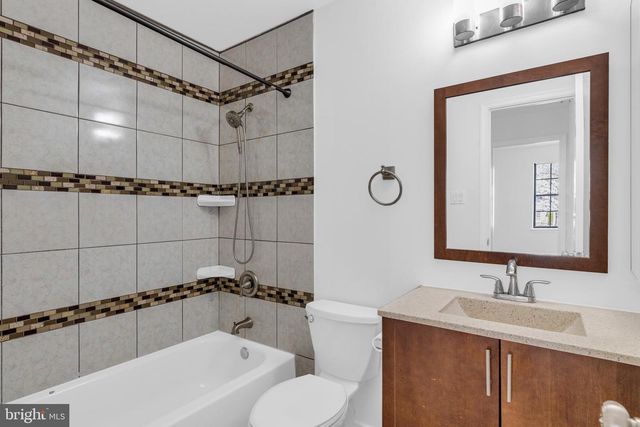 7651 SOUTHERN OAK DR, Springfield, VA 22153