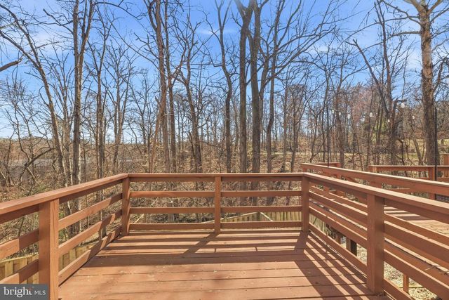 7651 SOUTHERN OAK DR, Springfield, VA 22153