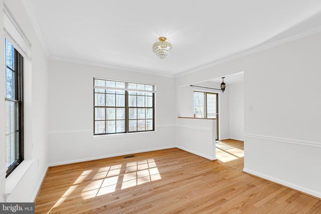 7651 SOUTHERN OAK DR, Springfield, VA 22153