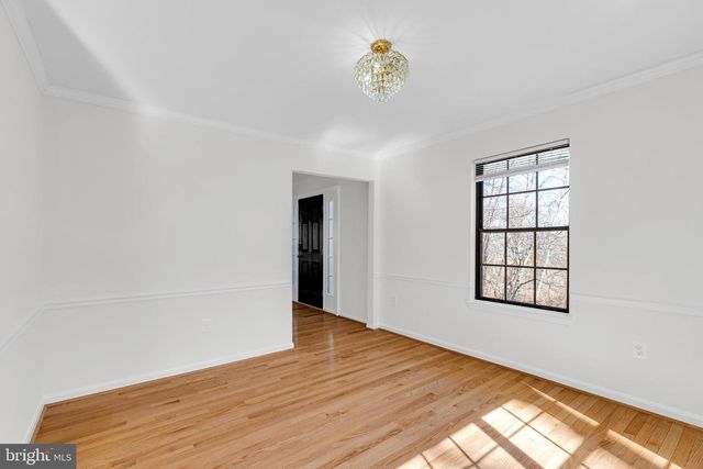 7651 SOUTHERN OAK DR, Springfield, VA 22153