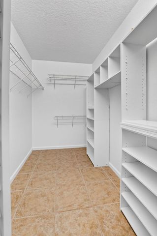 1971 Discovery Circle E, Deerfield Beach, FL 33442