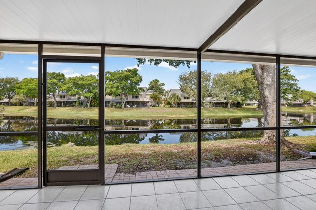 1971 Discovery Circle E, Deerfield Beach, FL 33442