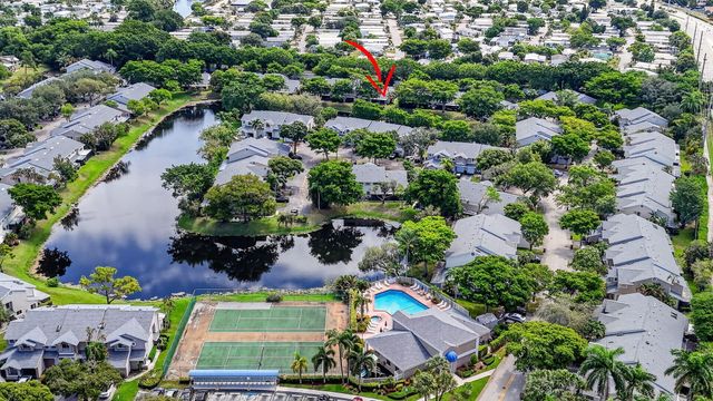 1971 Discovery Circle E, Deerfield Beach, FL 33442