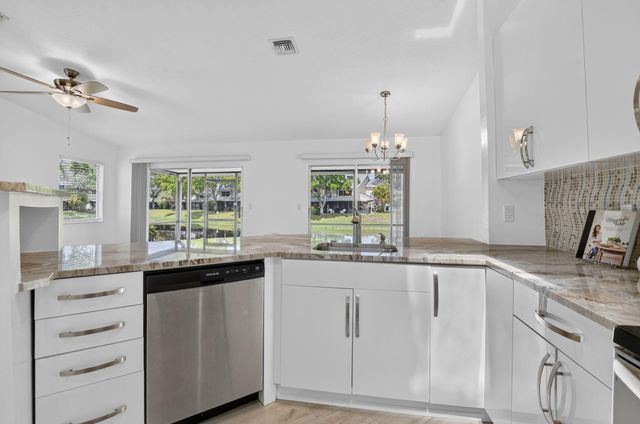 1971 Discovery Circle E, Deerfield Beach, FL 33442