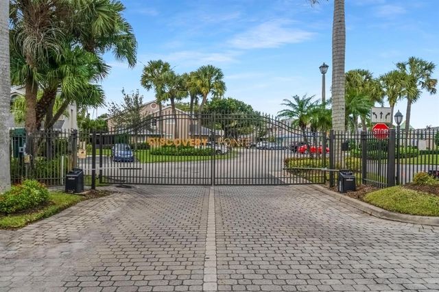 1971 Discovery Circle E, Deerfield Beach, FL 33442
