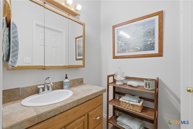7020 CR 211, Florence, TX 76527