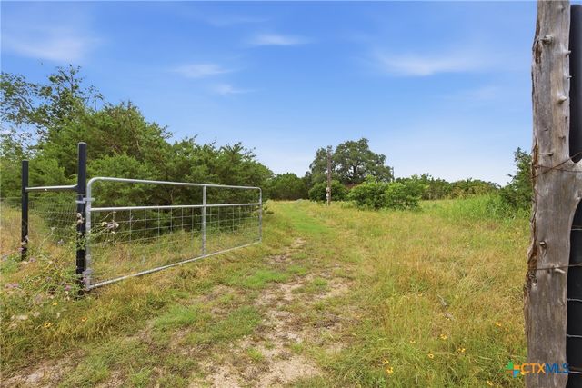 7020 CR 211, Florence, TX 76527