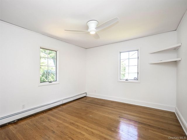 121 Hillcrest Avenue, Manhasset, NY 11030