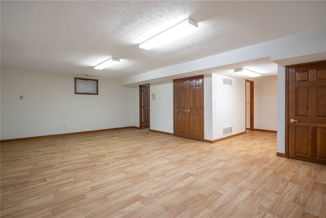 2252 Briggs Road, Centerville, OH 45459
