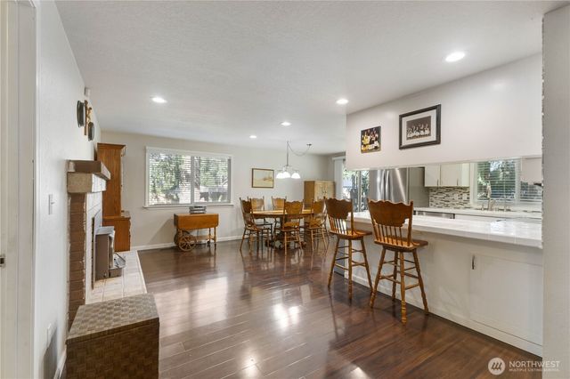 15813 93rd Avenue E, Puyallup, WA 98375