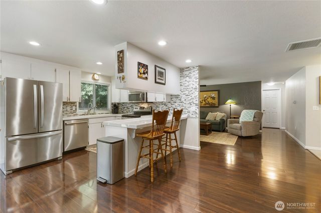 15813 93rd Avenue E, Puyallup, WA 98375