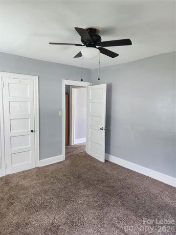 3024 Parkway Avenue, Charlotte, NC 28208