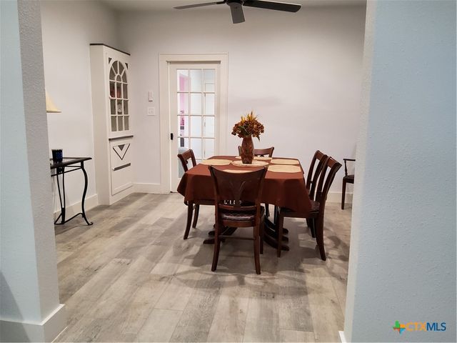 309 N 10th Street, Gatesville, TX 76528