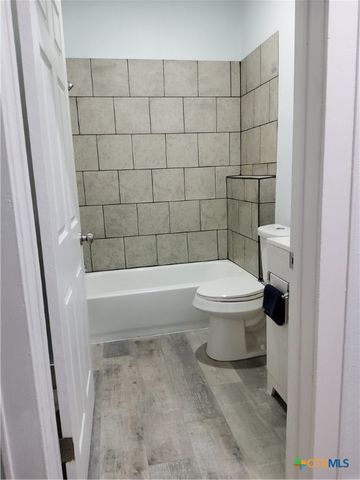 309 N 10th Street, Gatesville, TX 76528