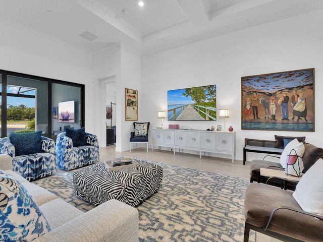 7229 Wiregrass CT, Naples, FL 34114