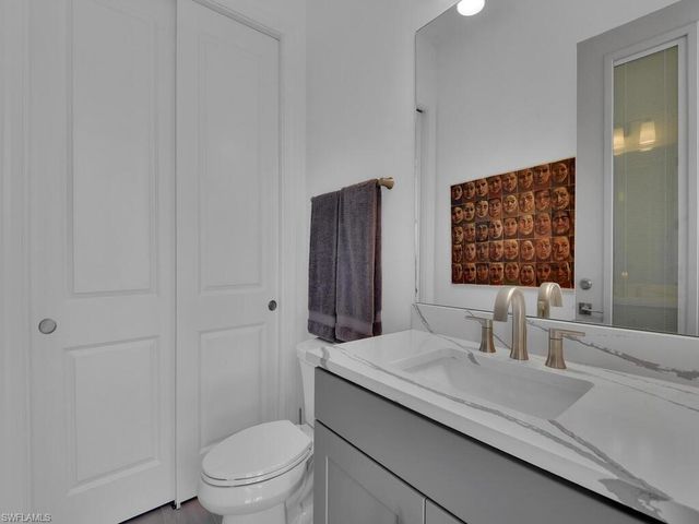 7229 Wiregrass CT, Naples, FL 34114