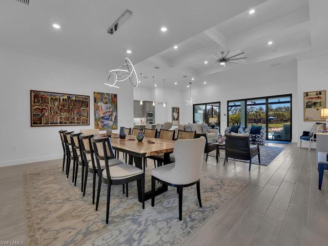 7229 Wiregrass CT, Naples, FL 34114