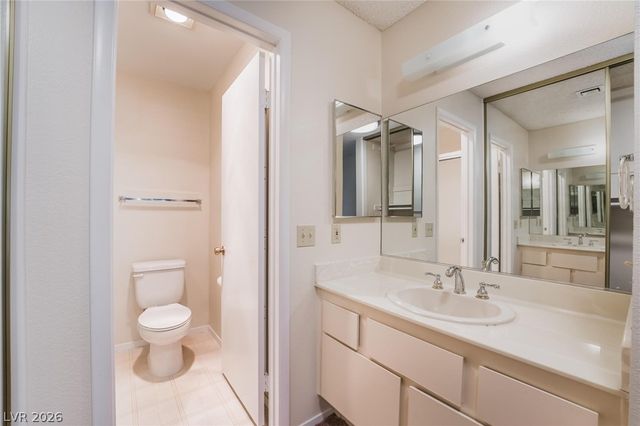 4736 Nara Vista Way 103, Las Vegas, NV 89103