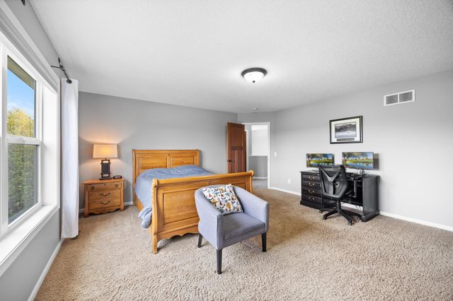 17224 64th Place N, Maple Grove, MN 55311