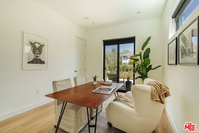 1343 S Ogden Drive 3, Los Angeles, CA 90019