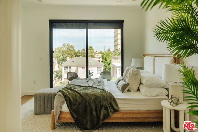 1343 S Ogden Drive 3, Los Angeles, CA 90019