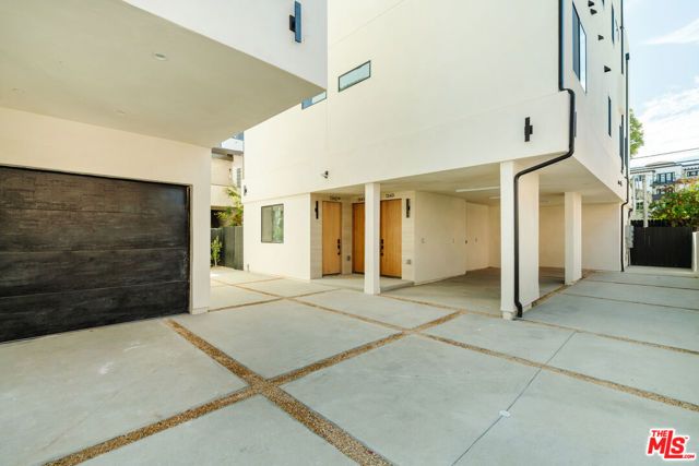 1343 S Ogden Drive 3, Los Angeles, CA 90019