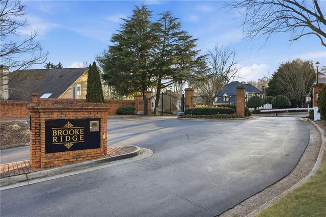 5264 Brooke Ridge Drive, Dunwoody, GA 30338