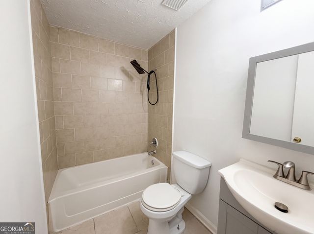 2860 Oxford Road, Atlanta, GA 30349
