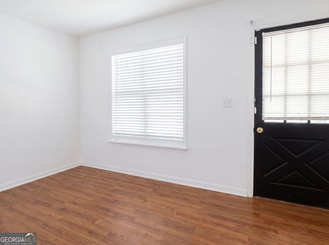 2860 Oxford Road, Atlanta, GA 30349