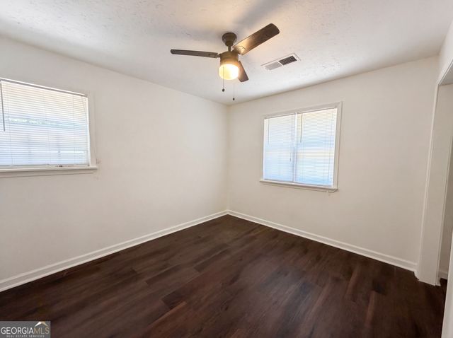 2860 Oxford Road, Atlanta, GA 30349