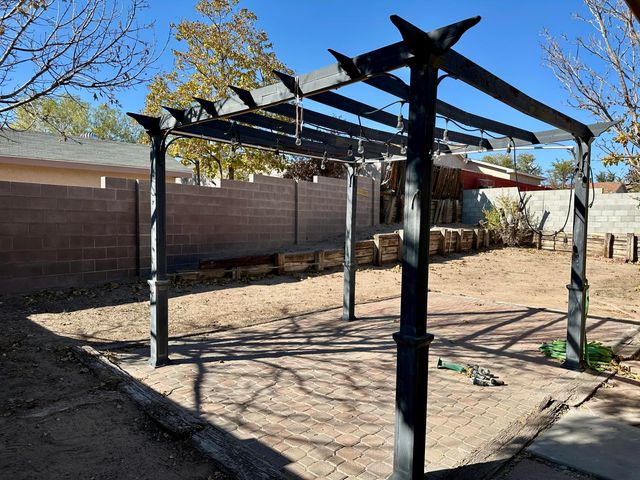 1405 SECRET VALLEY Drive SW, Albuquerque, NM 87121