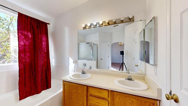 1405 SECRET VALLEY Drive SW, Albuquerque, NM 87121