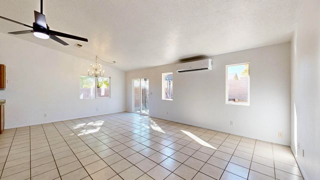 1405 SECRET VALLEY Drive SW, Albuquerque, NM 87121