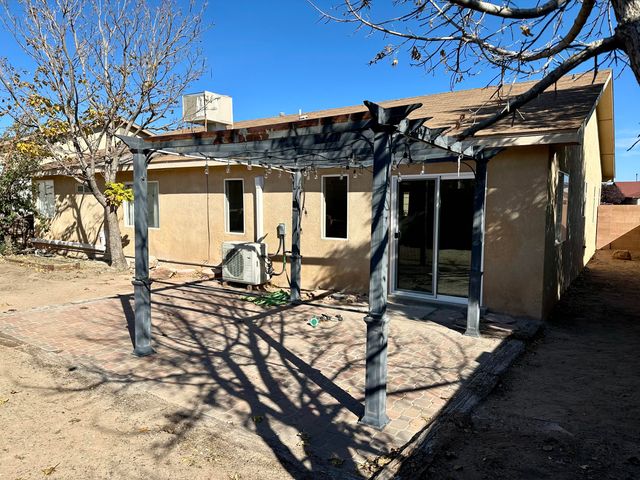 1405 SECRET VALLEY Drive SW, Albuquerque, NM 87121