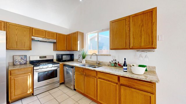 1405 SECRET VALLEY Drive SW, Albuquerque, NM 87121