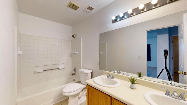 1405 SECRET VALLEY Drive SW, Albuquerque, NM 87121