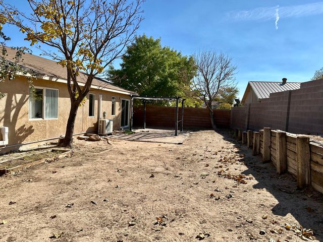 1405 SECRET VALLEY Drive SW, Albuquerque, NM 87121