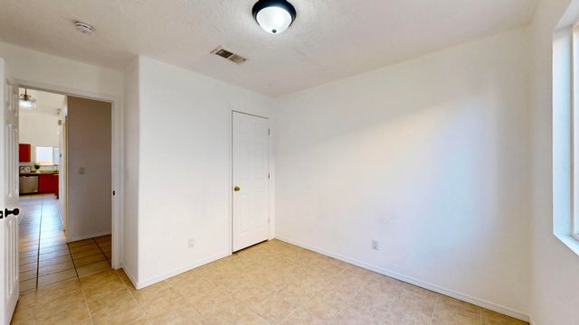 1405 SECRET VALLEY Drive SW, Albuquerque, NM 87121