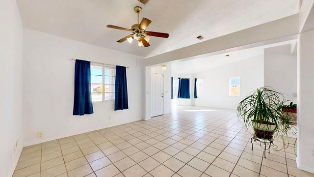 1405 SECRET VALLEY Drive SW, Albuquerque, NM 87121