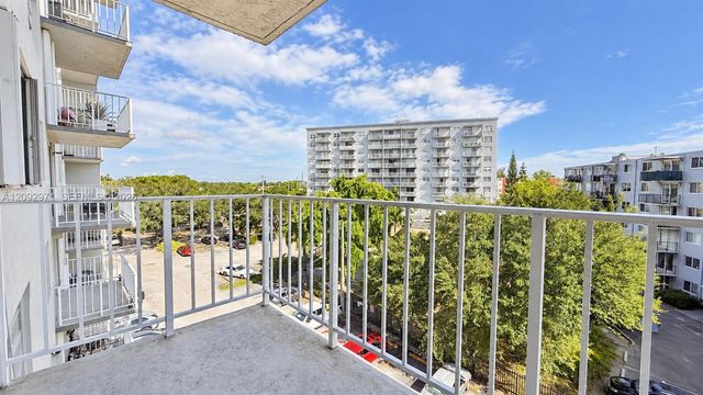 1465 NE 123rd Street 505, North Miami, FL 33161