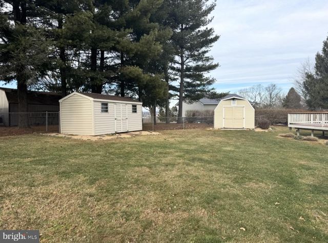 4487 CHERRY DR, Spring Grove, PA 17362