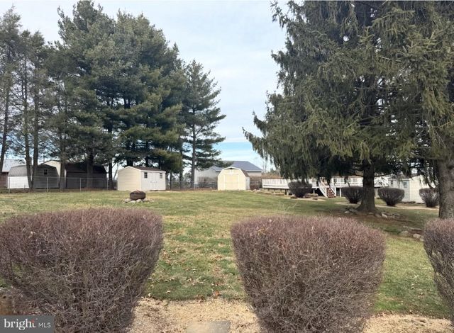 4487 CHERRY DR, Spring Grove, PA 17362