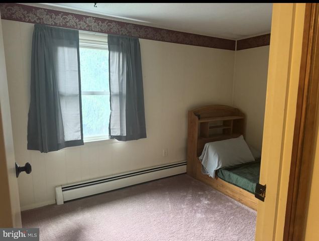 4487 CHERRY DR, Spring Grove, PA 17362