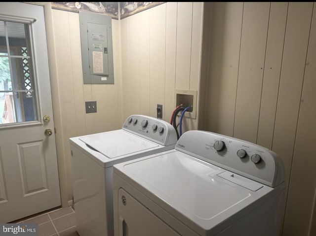 4487 CHERRY DR, Spring Grove, PA 17362