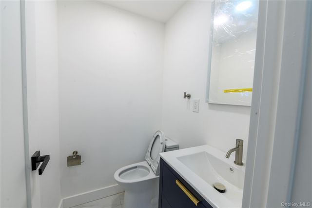 1282 Allen Drive, Seaford, NY 11783