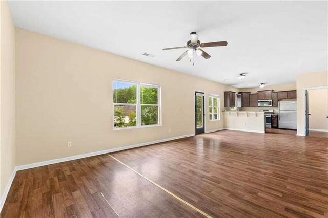2238 Newbury Oaks Drive, Lawrenceville, GA 30044