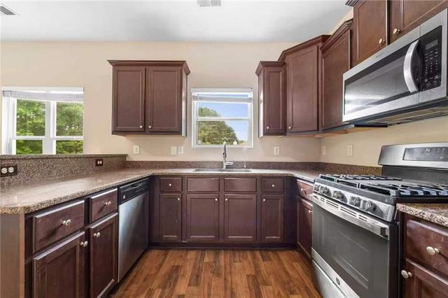 2238 Newbury Oaks Drive, Lawrenceville, GA 30044