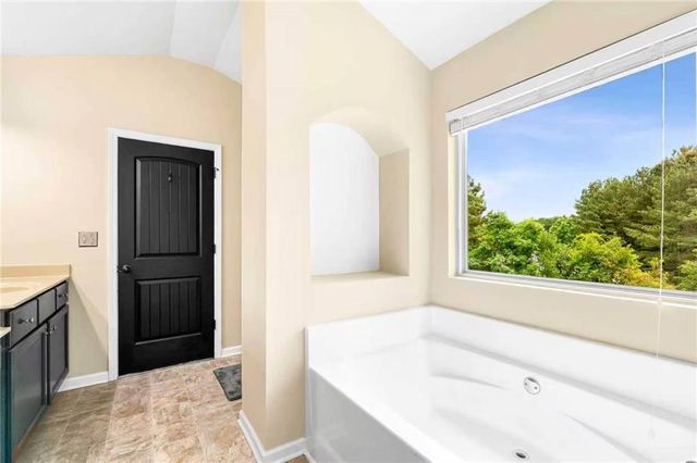 2238 Newbury Oaks Drive, Lawrenceville, GA 30044
