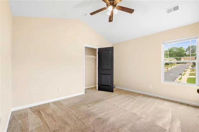2238 Newbury Oaks Drive, Lawrenceville, GA 30044